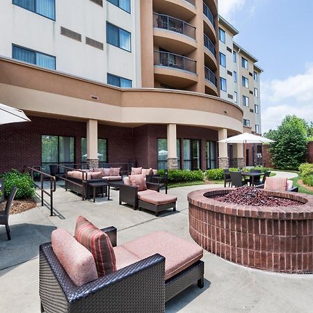Courtyard By Marriott Atlanta Buford Mall Of Georgia Eksteriør billede