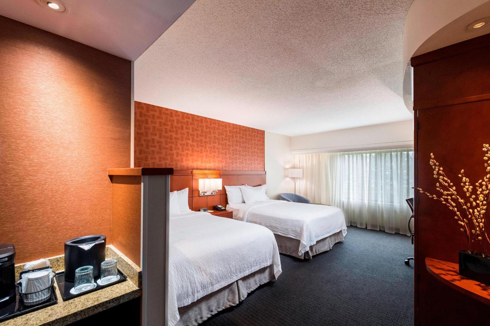 Courtyard By Marriott Atlanta Buford Mall Of Georgia Eksteriør billede